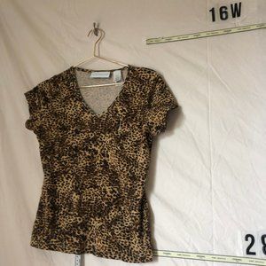 First Issue byLizClaiborne Leopard print T-shirt